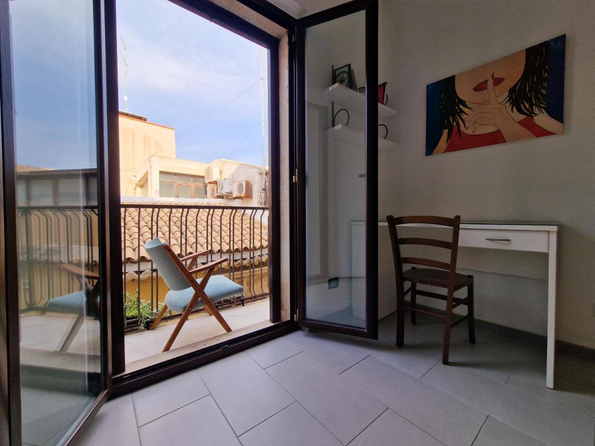 Sea-View Terrace & Bikes Moon Ortigia Holiday Home Syracuse Eksteriør bilde
