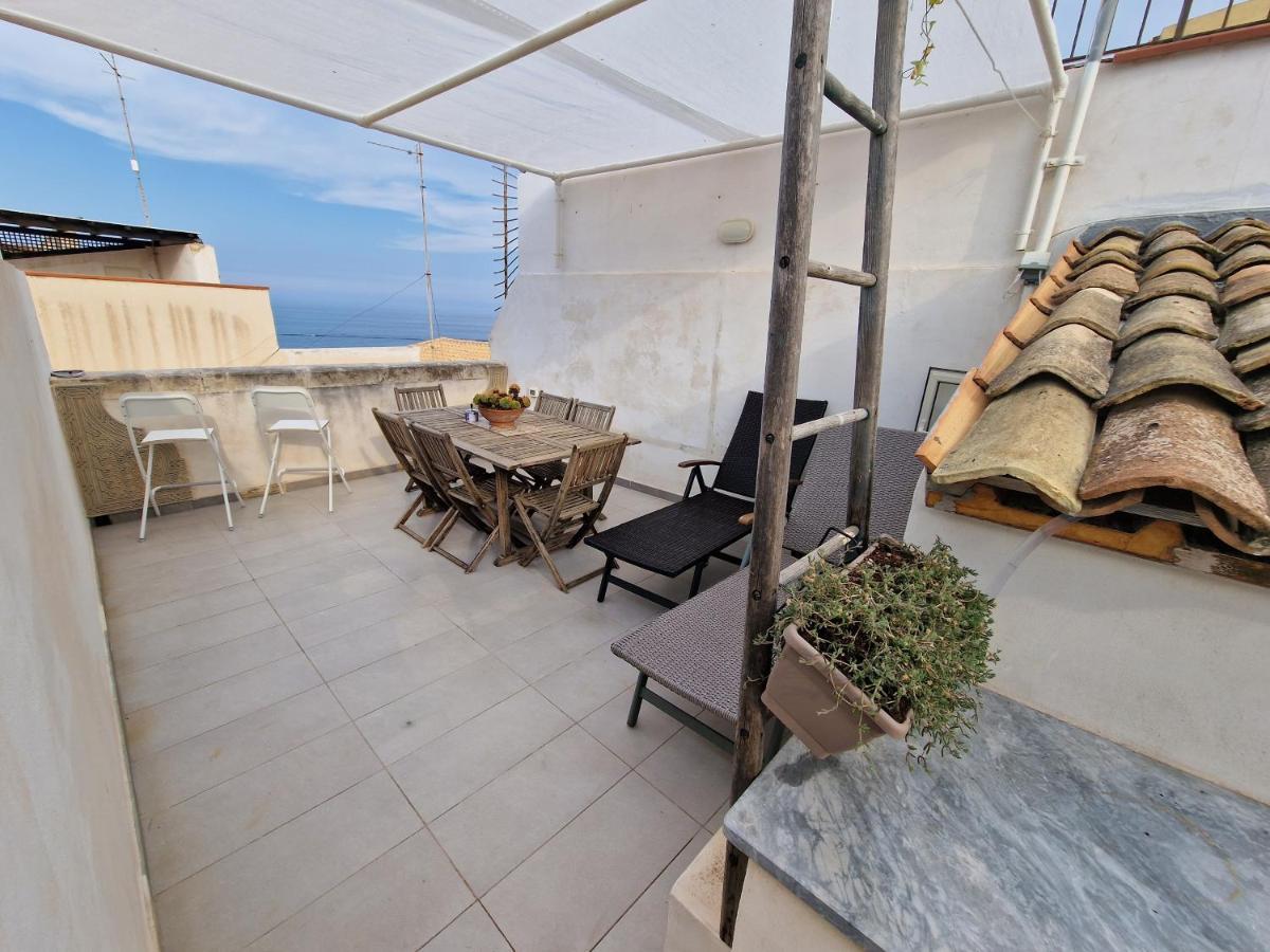 Sea-View Terrace & Bikes Moon Ortigia Holiday Home Syracuse Eksteriør bilde